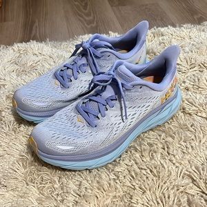 Hoka Clifton 8